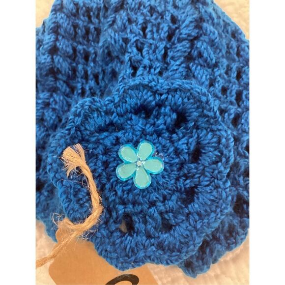 Glenna’s Beanie Handcrafted Crochet Adult Winter Turquoise Hat - Picture 2 of 4